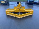 Gravel Road Grader - 3m, bolt on Hardox, ripper teeth, tilting frame and hydraulic operation on front and rear levelling beams